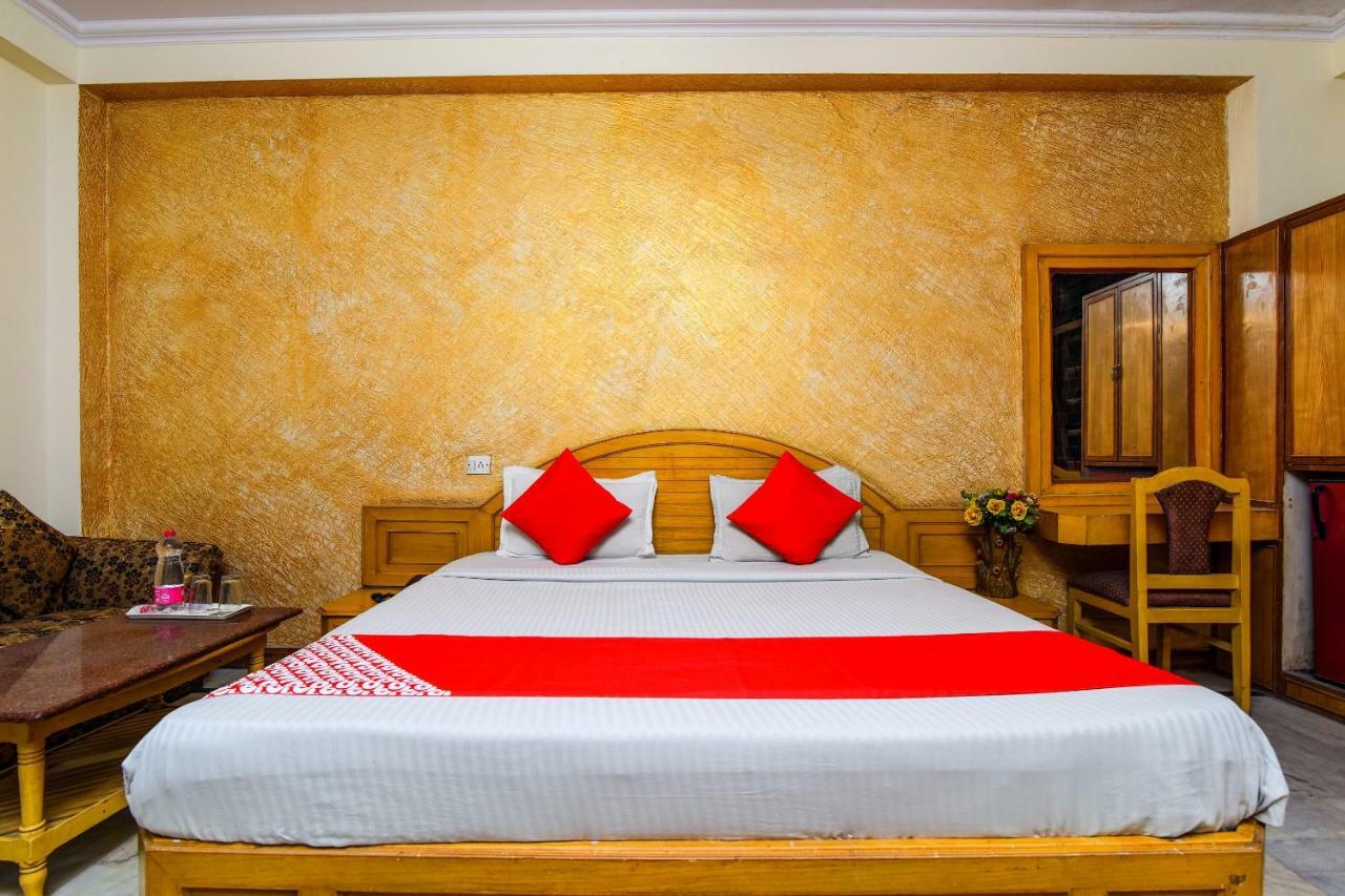 Rahul Palace By Golden Tree Near Metro Station And Ajmal Khan Market Nowe Delhi Zewnętrze zdjęcie